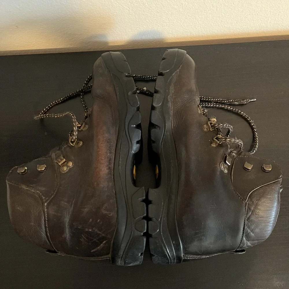 LL Bean Cresta Leather Hiking Boots Men's 12M Gore-tex Vibram Sole Romania Work - Picture 9 of 11